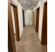 3,5 Zimmer Wohnung 100 m² +8m² Balkon+ Garage - Sofort verfügbar - Sulzbach-Rosenberg