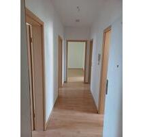 Schöne 4 Raum Wohnung, Böhlen, Rötha nähe Zwenkau bei Leipzig