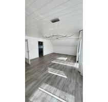 Helle 3-Zimmer-Wohnung - 890,00 EUR Kaltmiete, ca.  84,00 m² in Ellwangen (Jagst) (PLZ: 73479)