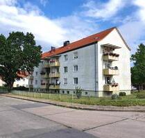 3 Raum Wohnung mit Balkon. Erstbezug nach Komplettsanierung! - Salzwedel