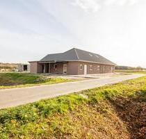 Idylle draußen, Moderne drinnen: Doppelhaushälfte zu mieten! - Lathen