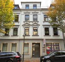 Zentrumsnahe Drei-Raum-Wohnung, 2. Stock mit Balkon, Bahnhofstr 7 - Zwickau