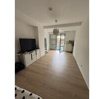 Renovierte, teilmöblierte 1-Zimmer-Whg. mit Terrasse in TOP-Lage - Sulzbach (Saar)