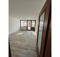 Schöne 2 Zimmer Wohnung in Buchloe mit Einbauküche, Loggia und Garage