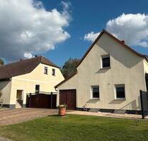 Charmantes Einfamilienhaus mit zus. Doppelhaushälfte - Jüterbog