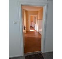 Helle 2-Zimmer-Dachgeschosswohnung mit Charme in zentraler Lage v - Remscheid