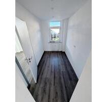 Frisch renovierte 5-Zimmer-Wohnung in Kürbitz – ca. 83 m² - Weischlitz