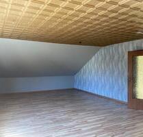 Vermiete in Lasfelde eine 3 Zimmer Dachgeschosswohnung - Osterode am Harz