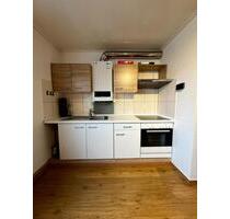 Helle renovierte 2-Zimmer Wohnung mit Wohn-EBK in KL-City - Kaiserslautern