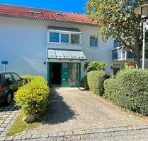 Helle 2 ZKB Wohnung mit Balkon in Höhenkirchen-Siegertsbrunn