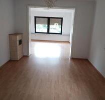 3 ZKB Wohnung mit Balkon und Gartenmitbenutzung in Waldmohr