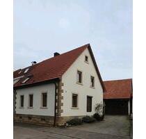 VON PRIVAT: Einfamilienhaus mit Scheune und Garten - Neulingen