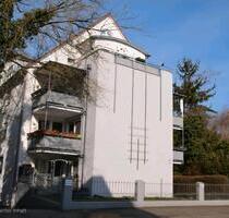 Oststadt Reutlingen Wohnung in super Lage mit 2 Stellplätzen