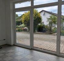2,5 Zimmer Einliegerwohnung, ab Oktober 2025 - Rottenburg an der Laaber