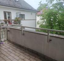 HELLE 4ZW WOHNUNG BALKON WANNENBAD EBK GÄSTE WC KINDERFREUNDLICH DURCH GROSSER GARTEN ZUR MITBENUZTUNG RUHIGE ZENTRALE LAGE SCHEIDSTRMARBACHWEG U 5 BUS M34 ALLE ZIMMER TAGESLICHT - Frankfurt am Main Mitte-Nord