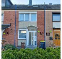 Mittelreihenhaus Ahrensburg - 375.000,00 EUR Kaufpreis, ca.  70,00 m² in Ahrensburg (PLZ: 22926)