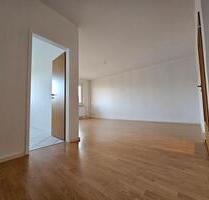 *! Achtung Studenten!!! möbelierte 2 Raum Wohnung in ruhiger Lage mit Balkon , Chemnitz Hutholz*