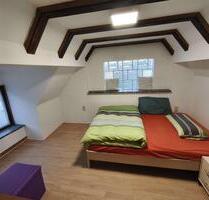 Häusle Alleinstehend inkl. Garage Stellplatz u. Garten - Schömberg