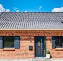 Neubau Doppelhaushälfte mit Sonnenterrasse & Garten zu vermieten - Plön