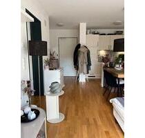 Wunderschöne 2-Zimmer-Wohnung mit großem Balkon und TG-Stellplatz - Augsburg Lechhausen