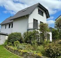 Neubau: Hochwertige Maisonette-Wohnung in Lohmar-Ort