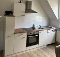 Frisch renovierte 2-Zimmerwohnung mit Einbauküche - Bremen Blumenthal