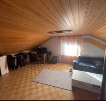 2,5 Zimmer Dachgeschosswohnung - 750,00 EUR Kaltmiete, ca.  67,00 m² in Deißlingen (PLZ: 78652)