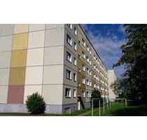 Schicke 2 Raum Wohnung mit Einbauküche - Werdau