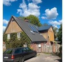 Großzügiges Zimmer für Frau mit HundKatze frei - Bülkau