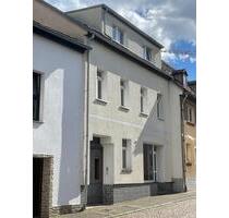 Charmante 2,5 Raumwohnung im Seitenflügel für 350€ kalt - Schmölln