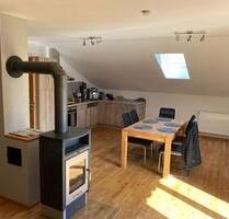 Dachgeschoss Wohnung - 600,00&nbsp;EUR Kaltmiete, ca.&nbsp; 90,00&nbsp;m&sup2; in Michelsneukirchen (PLZ: 93185)