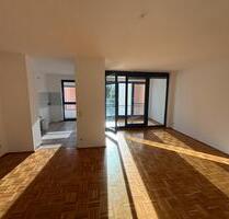 2-Z.-Whg, Wannenbad, Balkon u. Wintergarten in Solingen Wald