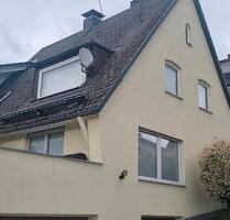 Einfamilienhaus 4 ZKB Garage - 1.200,00 EUR Kaltmiete, ca.  120,00 m² in Kreuztal (PLZ: 57223)