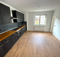 Frisch Renovierte 3 Zimmer Wohnung in Dresden mit BALKON+EBK