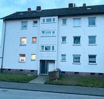 Frisch renovierte 3,5-Zimmer-Wohnung mit Balkon und Gartennutzung - Essen Stadtbezirk VI