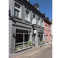 Wohn- & Geschäftshaus in Schweich mit Café & 2 Wohnungen