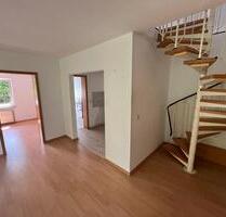 Helle 3 Zimmer Maisonette Wohnung 60 qm mit Garage und Kellerraum - Clausthal-Zellerfeld