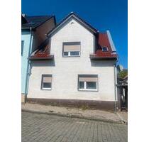 Haus Verkauf - 33.000,00 EUR Kaufpreis, ca.  90,00 m² in Eisleben (Lutherstadt) (PLZ: 06295)
