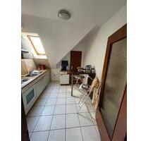 2-Zimmer-Dachgeschosswohnung mit EBK in WL-Borstel, hell - Winsen (Luhe)
