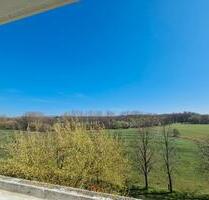 *Kautionsfrei und Hell mit herrlichem Weitblick!* - Borna