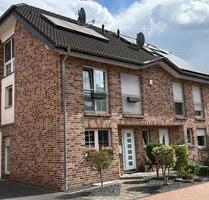 Schönes und hochwertig eingerichtetes Haus in Duisburg Bergheim