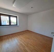 4-Zimmerwohnung - 976,00 EUR Kaltmiete, ca.  82,18 m² in Emskirchen (PLZ: 91448)