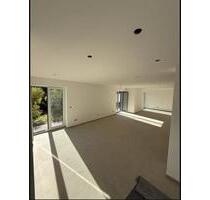 Neuwertige 4-Zimmerwohnung inkl. 2 Stellplätzen in Burbach - Marxzell