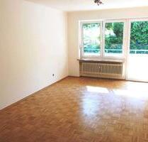 Nähe Olympia-EKZ, ca. 50 m² 2-Zimmer-Wohnung, soeben hochwertig renoviert. - München Moosach
