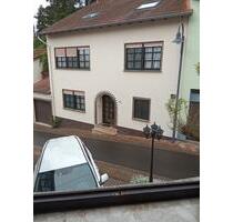 Einfamilienhaus - 1.100,00 EUR Kaltmiete, in Hargesheim (PLZ: 55595)