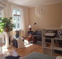 Helle möblierte 2- Zimmer- Wohnung im Altbau mit Gartennutzung - Berlin Lichtenberg