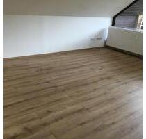 Gepflegte helle Dachgeschosswohnung in Einfamilienhaus - Goslar Jürgenohl