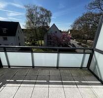 Gutschein inklusive: Tolle DG-Wohnung mit Balkon und Tageslichtbad - Herne Wanne