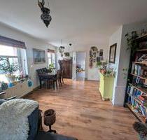 geräumige DG-Wohnung, teilmöbliert - Leisnig
