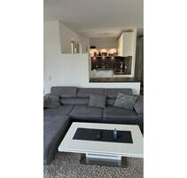 Neuwertige 2 Zimmer Penthouse Wohnung in Preungesheim - Frankfurt am Main Nord-Ost